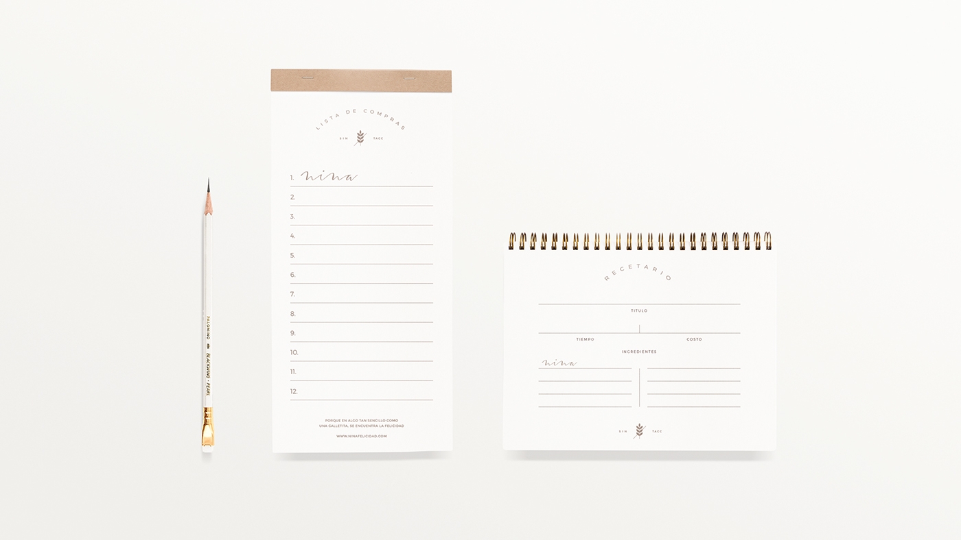 金色（香草）、巧克力色（可可和巧克力）和檸檬姜系列餅干食品包裝設計